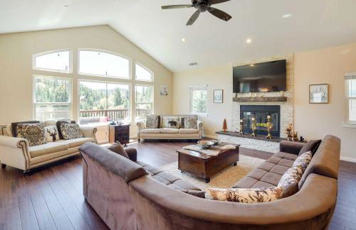 Lake Arrowhead Getaway with Decks and Game Room! - Foto 5
