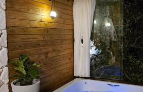 YESHUA - Cabana de Luxo com Hidro, Lago Natural e Adega - Foto 12