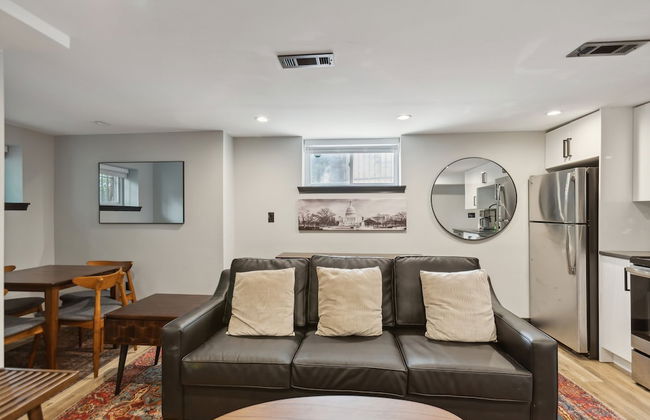 Charming 2BR Townhouse Condo in Heart of DC - Foto 8