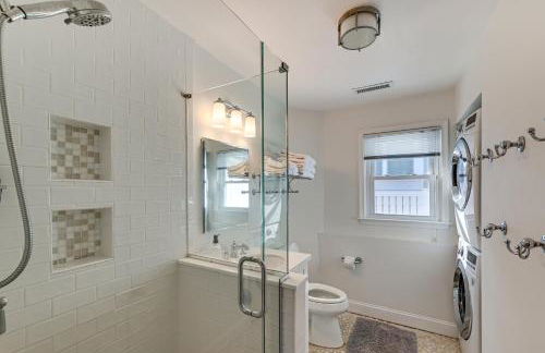 Walk to Beach and Dtwn Dining! Avalon Coastal Escape - Foto 15