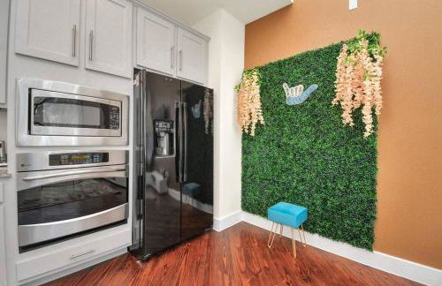 3BR/3.5BA Three Story East Downtown TownHouse with view - Photo 35