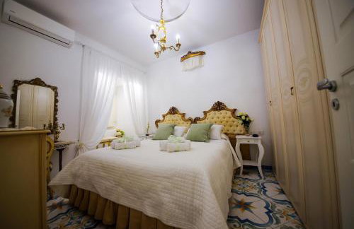 Giallo Napoletano Home - Photo 2