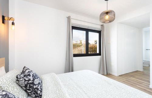 Villa de 4 dormitorios, moderna y nueva, con aire acondicionado, cerca del mar y playa - Casa Maravilla - Foto 22