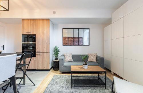 Loft Magnan - PARKING - idéal couples -BEACH -TRAM & Supermarkets - New & Confort-AC - Foto 8