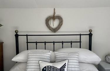 The Garret 1 Bed Apartment-Free Parking-Balcony - Foto 3