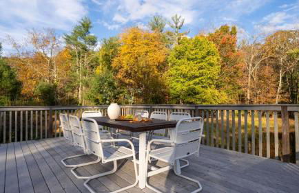 4BDR Heritage Estate w Pool Private Pond Fire Pit Cortland by AvantStay - Foto 24