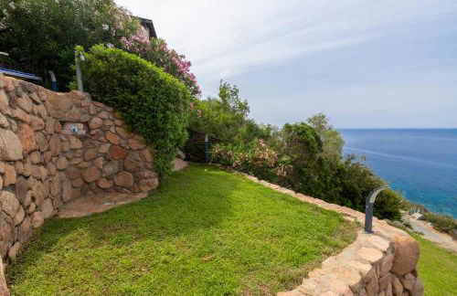 Villa Patty with infinity pool in front of the sea, parking and wifi - Foto 24