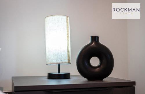 Royal Oak Apartments 3 - Secure Parking - Perfect for Contractors - 2 Bedroom - 2 Bathroom - Fast Wi-fi - Long Term Stays - - Foto 21