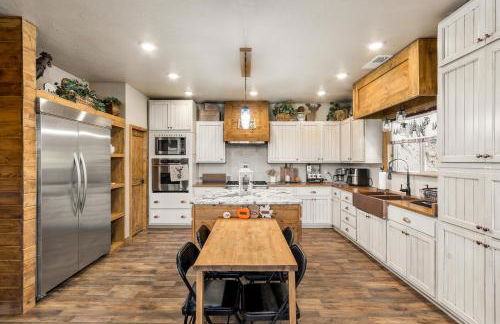 Ultimate Mtn Retreat - Game room-Fire Pits-Views-Bunk Room - Foto 3