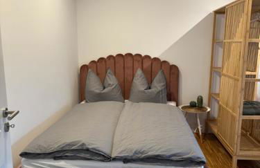 Garden Apartment - Photo 22