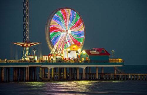 500 ft to beach Upscale Beach Home Golf Cart with Fire pit For 14 - Foto 59