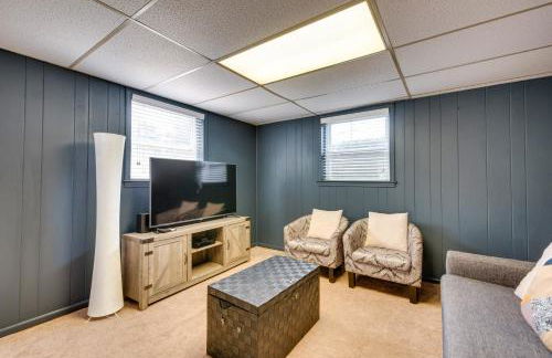 Family Home with Yard - 25 Mi to Downtown Atlanta! - Foto 18