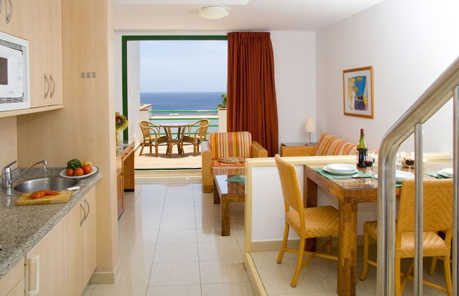 Aparthotel Esquinzo Y Monte Del Mar - Foto 23