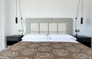 Diana Apartment - Terrace and Pool - 80m from the Beach - Foto 32