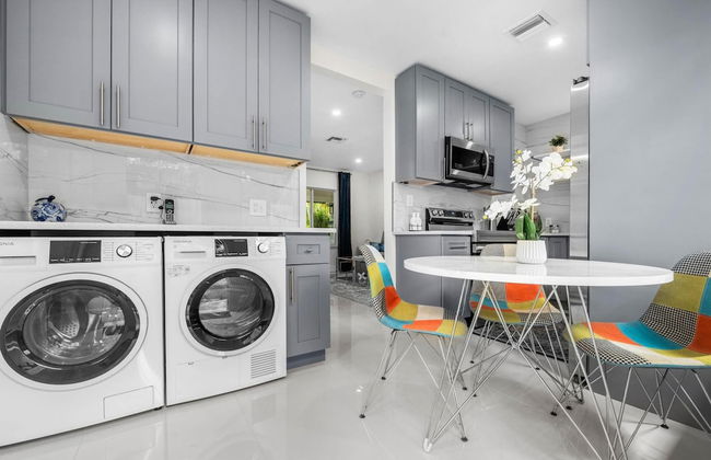 Uhost AI 1BR With Marble Accents Patio - Foto 27