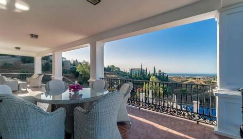 49-Exclusive Villa With Private Pool & Breathtaking Views in Mijas! - Photo 4