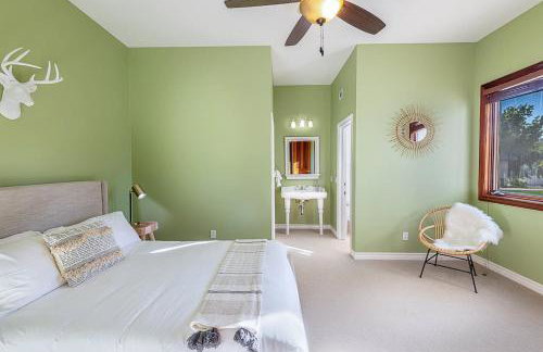 The Oaktree Estate by Fieldtrip - 7 Acre Private Resort with Lake Pool Vineyard - Foto 40