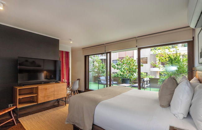 The Place - Photo 14