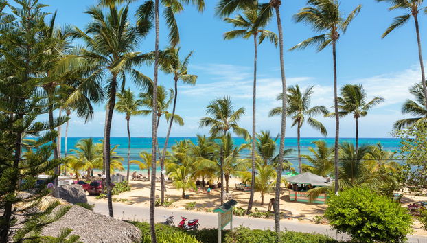 Hotel Playa Colibri - Photo 2