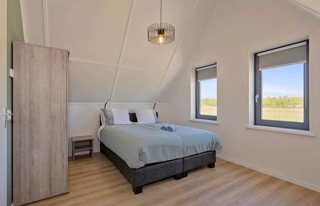 Coastal Getaway w/ Sauna - Photo 23