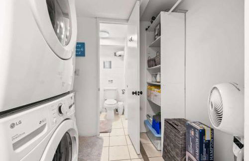 Amazing Beachfront Condo with AC - Photo 16