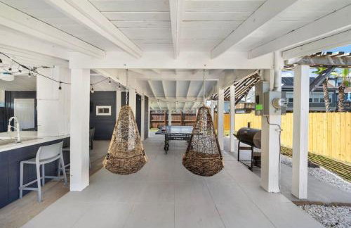 Beach Cottage with Soaking Pool and Outdoor Oasis - Foto 27
