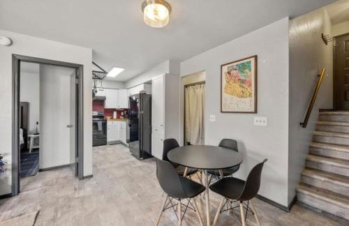 Serene Flagstaff home with tranquil Mountain Views - Foto 17