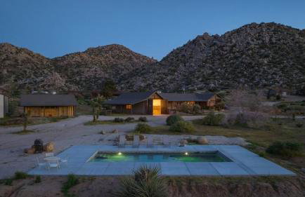 The Raven By The Cohost Company - Foto 36