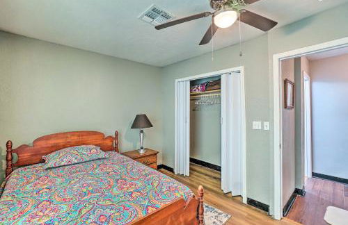 Centrally Located Lawton Home Dogs Welcome! - Foto 18