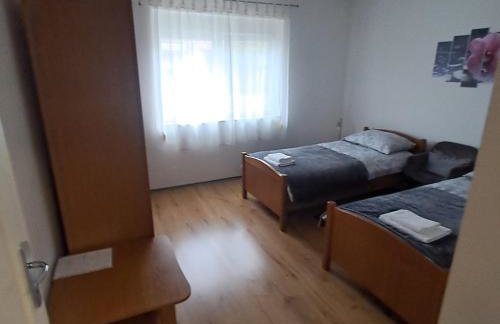 kuća za odmor Dolno - Foto 13