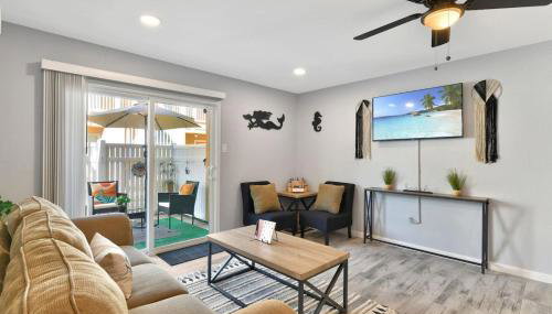 Stay Awhile Condo Minutes to Beach with Pool - Foto 4