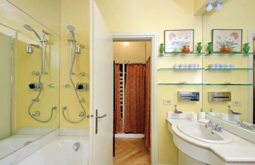 Pantheon Apartment with private terrace - Photo 34