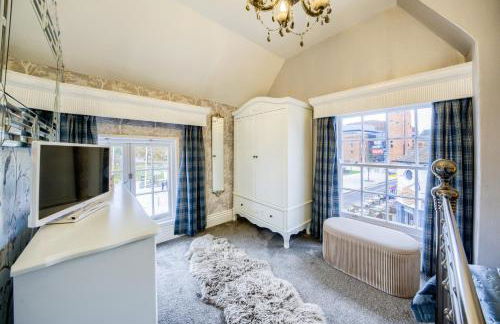 Penthouse On Waterside With River Views, Private Parking & Secluded Hot Tub - Foto 14