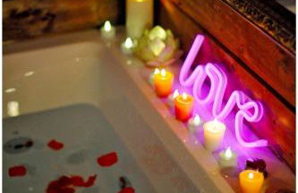 Le Chalet romantique, SPA XXL, 5 min centre ville, Écran cinéma, Lit king size, cascade d'eau - Foto 9