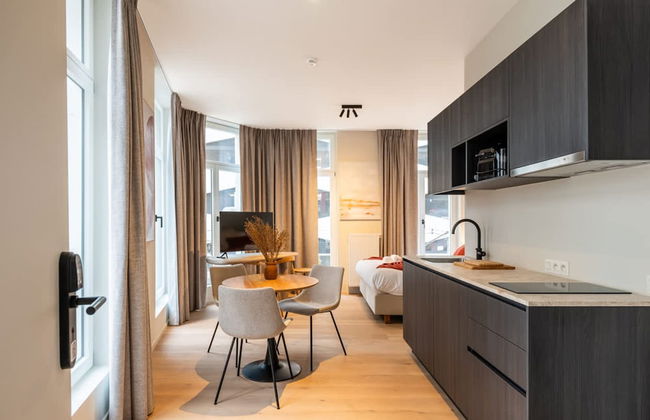 Trendy Modern Corner Studio With a View of Ghent - Foto 12