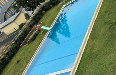 Serene Coastal Retreat with king Bed & Pool in Lavra - Foto 38