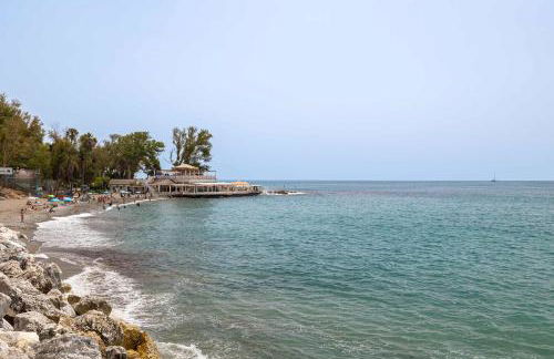 Charming 1 BR apartment with Seaview and Pool - Photo 19