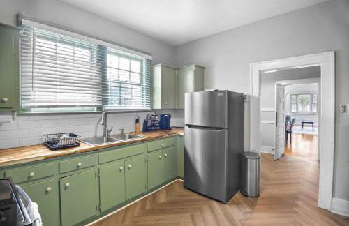 1936 Bungalow - Olde Town Southern Charm - Foto 17