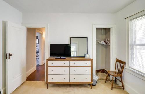 Lovely Home in South Bend: Walk to Notre Dame! - Photo 13