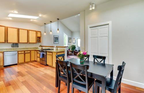 Port Townsend Home Spacious Yard and Mountain Views - Foto 9