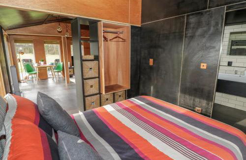 The Tractor Shed - Photo 17