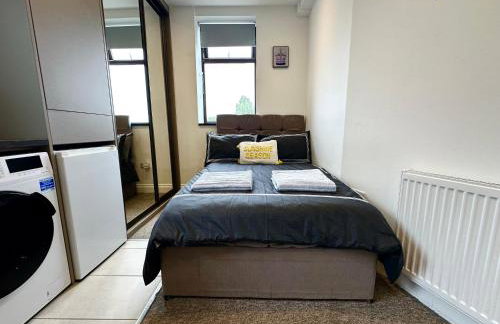 Unique Modern, Private Apartment,15 Mins To Central London - Photo 4
