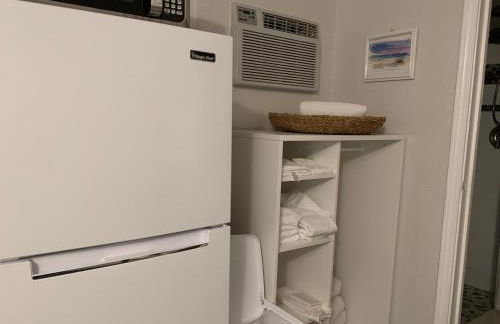 Tides Inn on the Bay Vacation Homes - Photo 14