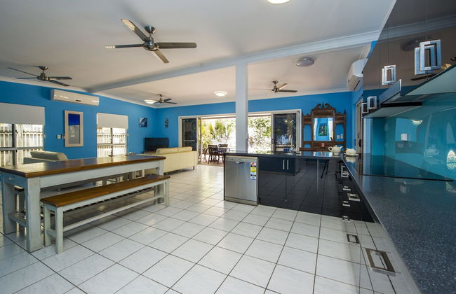 Azure on Geoffrey Bay - Photo 5