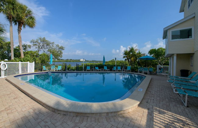 Bayview Beach Condo - Foto 16