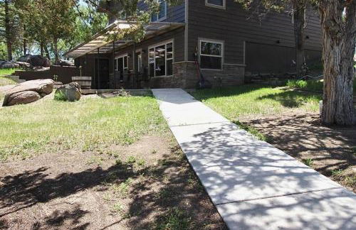 New! Lower Level Ranch Home - 10 mins to Town - Foto 31