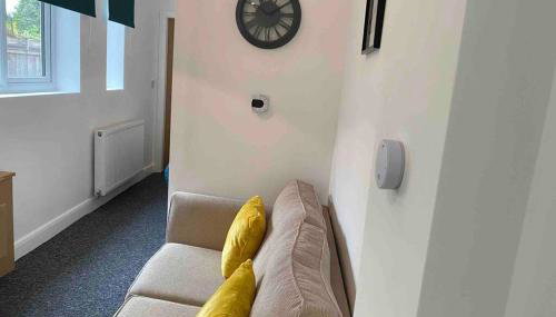 Cozy Self-Contained Suite with Own Entrance - Foto 2