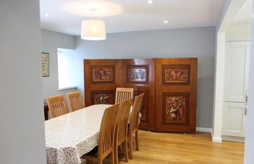 Charming St Davids Cottage with Cathedral Views - Photo 8