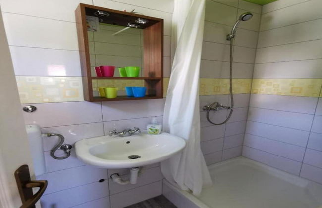 Holiday Home in Tuheljske With Hot Tub - Foto 8