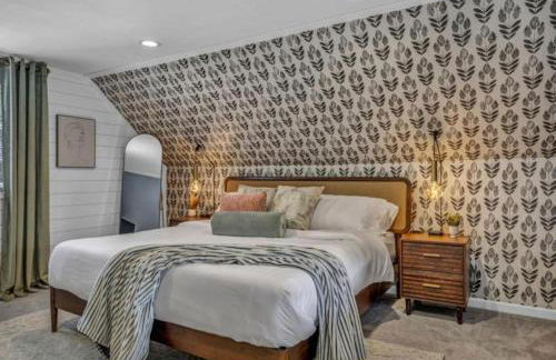 Swim and Relax In our Pool and Hot Tub and Recently Renovated - Foto 80